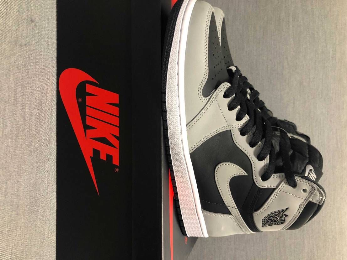 久しぶりのaj1🔥かっこいい!!!
でも匂いが気になるんですが僕のだけですか