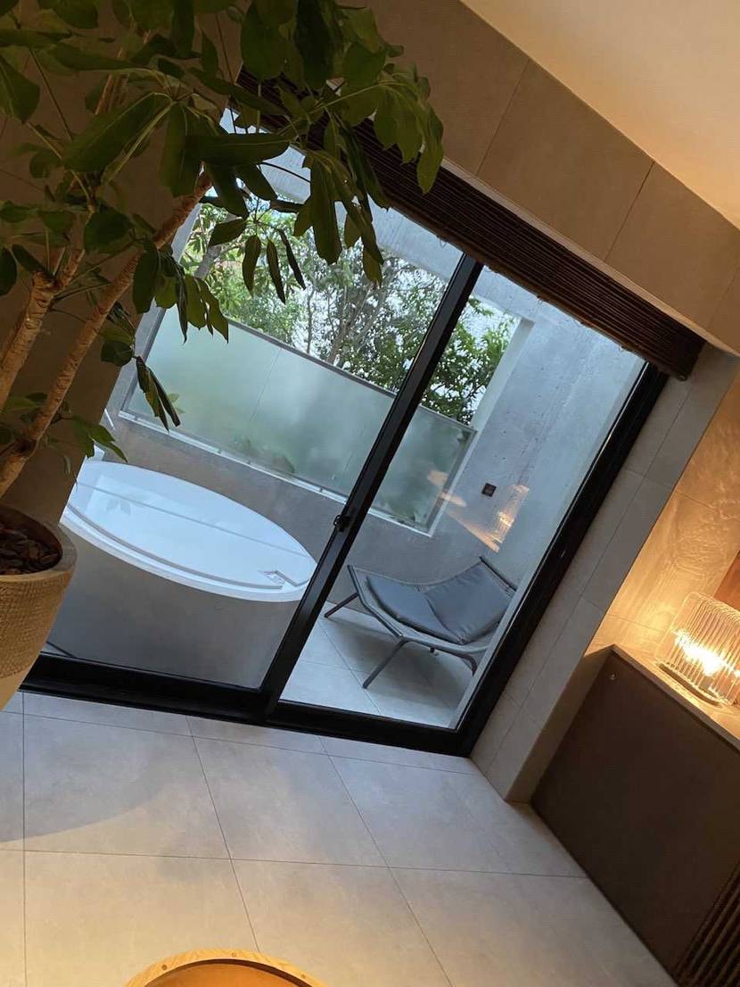 みなさんこんばんわ🤗
足元は大好きな⚪️⚡️🥰
先月急に