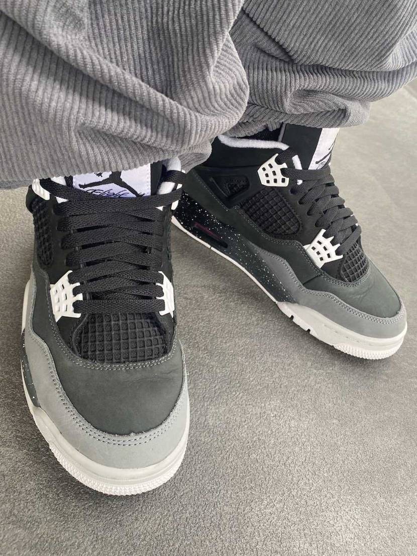 みなさんこんばんわ🤗
今日はAJ4フィアー✨
カラーもデザインもすごく良いで