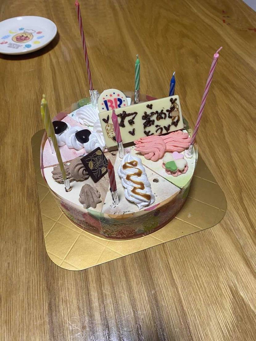 みなさんこんばんは🤗
誕生日に仕事で祝ってあげれなかったの