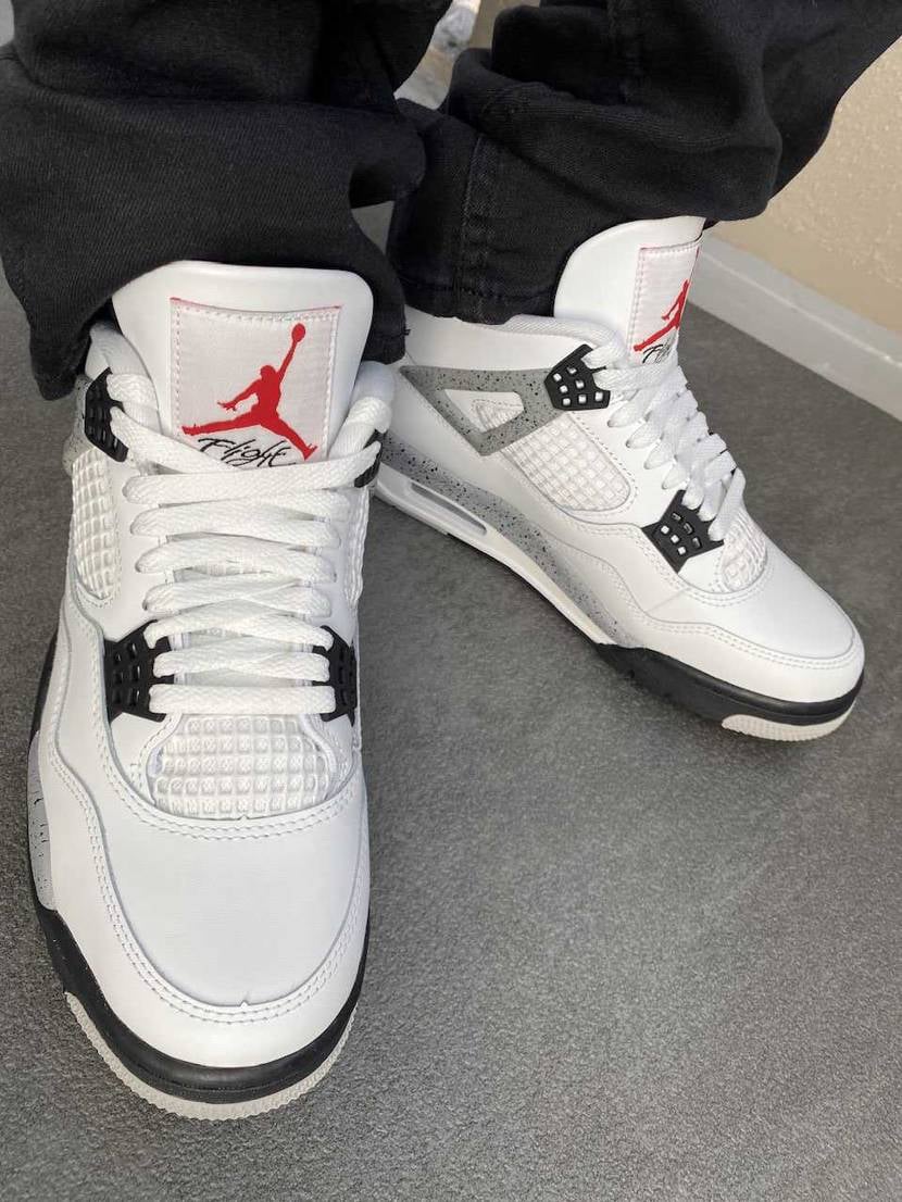 みなさんおはようございます🤗
ずっと飾ってるだけだった
AJ4⚪️セメント