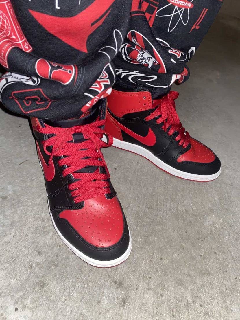 みなさんこんばんは🤗
日曜出勤なんで85ブレッドで
気分を上げて出勤してみま