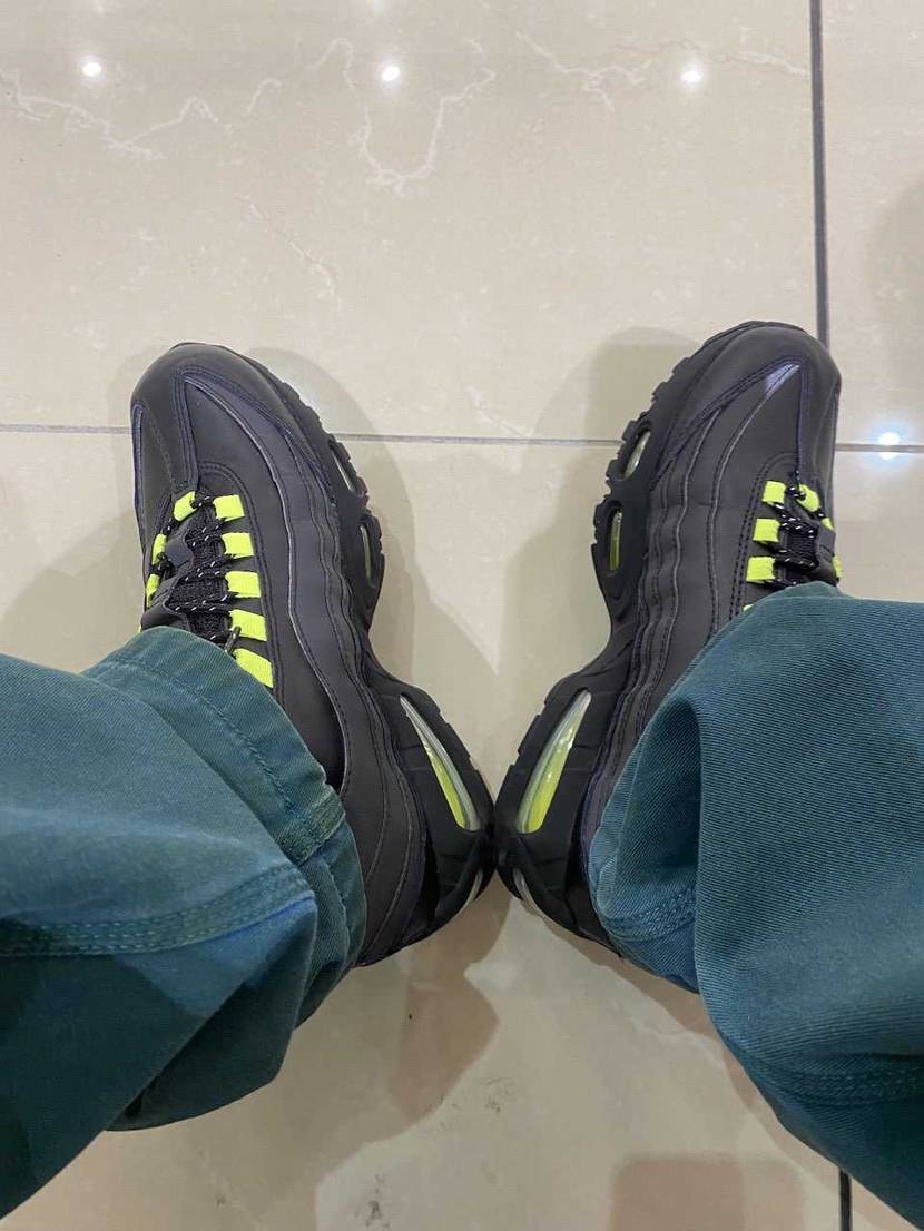 みなさんこんばんわ🤗
今日はおやすみのため午前中は
靴を