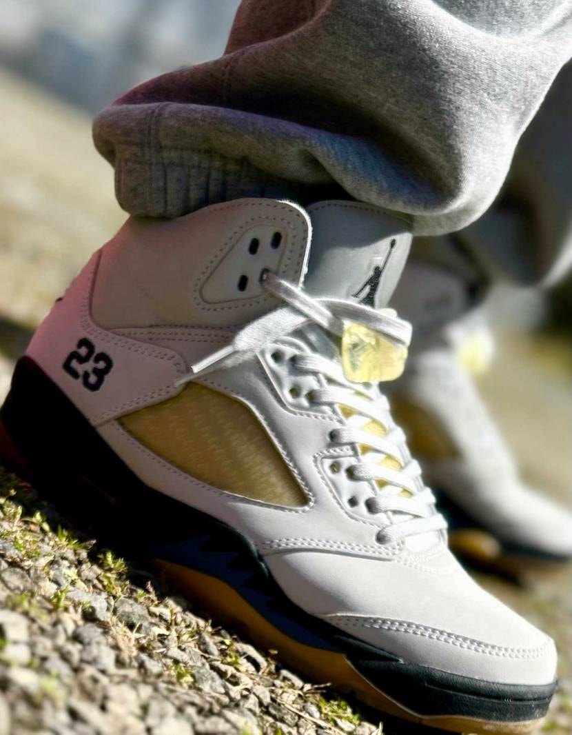 
来たる3月26日に期待して

しばし模活に入ります

機体名が分かっ