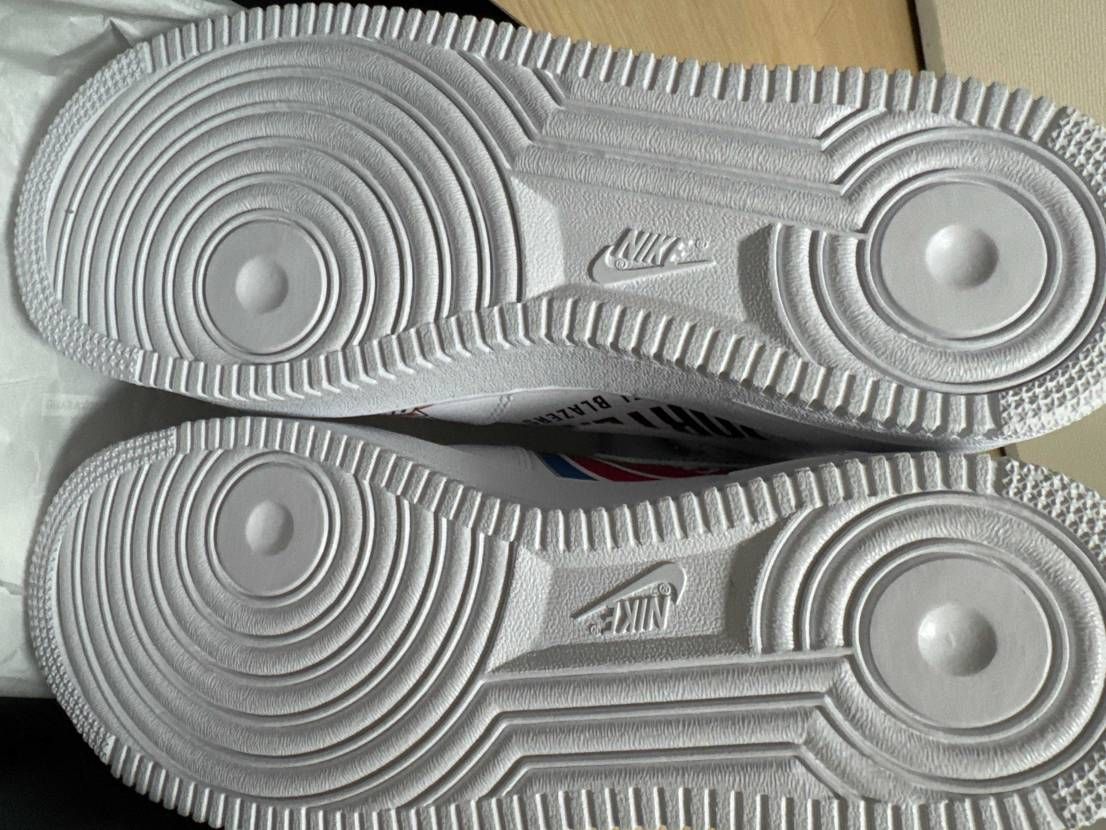 NIKE AIR FORCE 1 MID 07 SUPREM