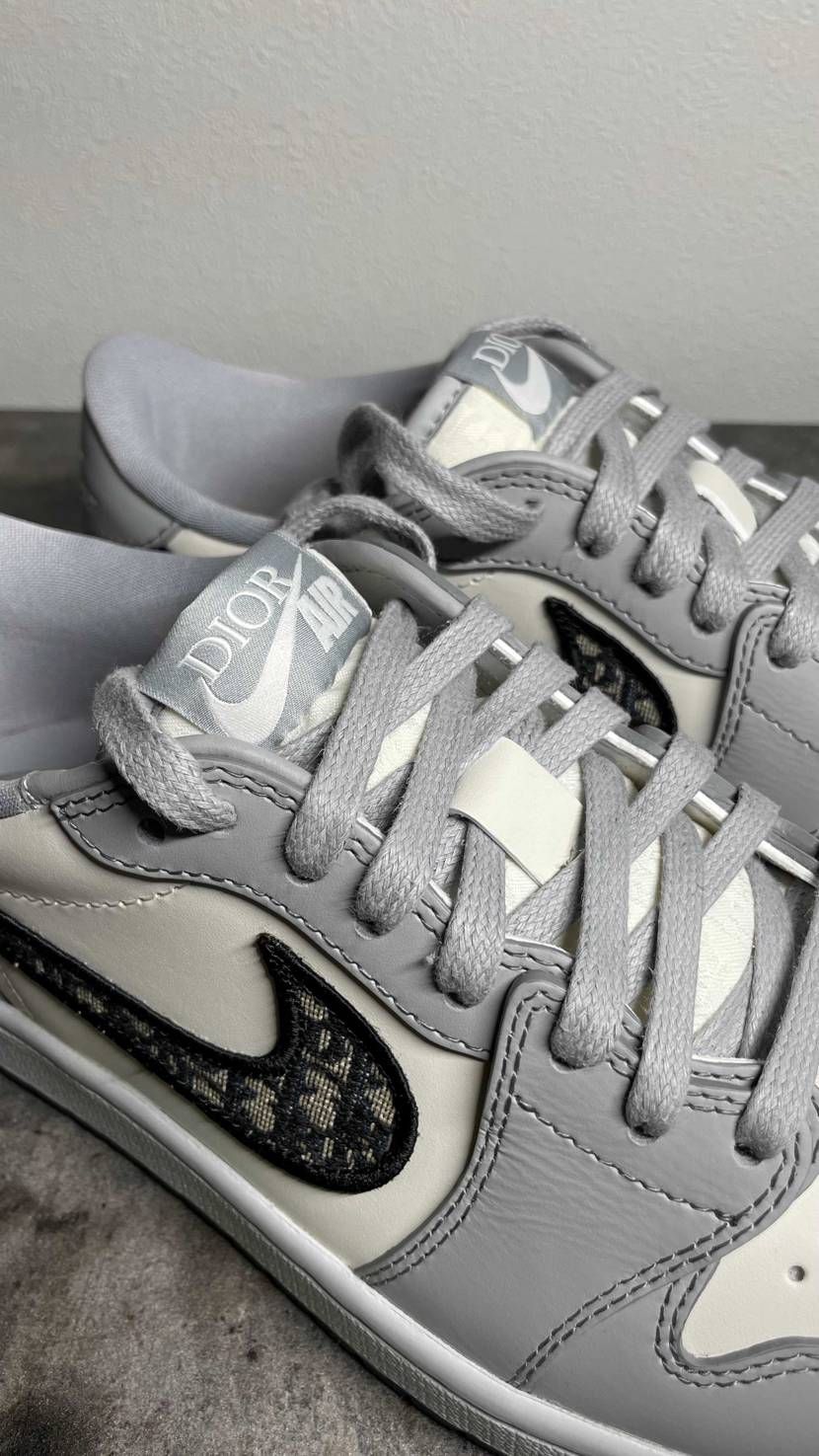 遂にこのスニーカーを入手いたしました。
Dior × Nike Air J