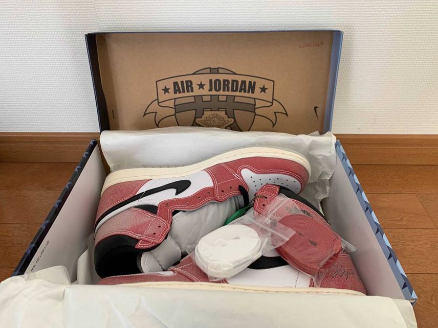 トロフィールーム届きました!
かっこよくて涙出ます…
#nike #airj