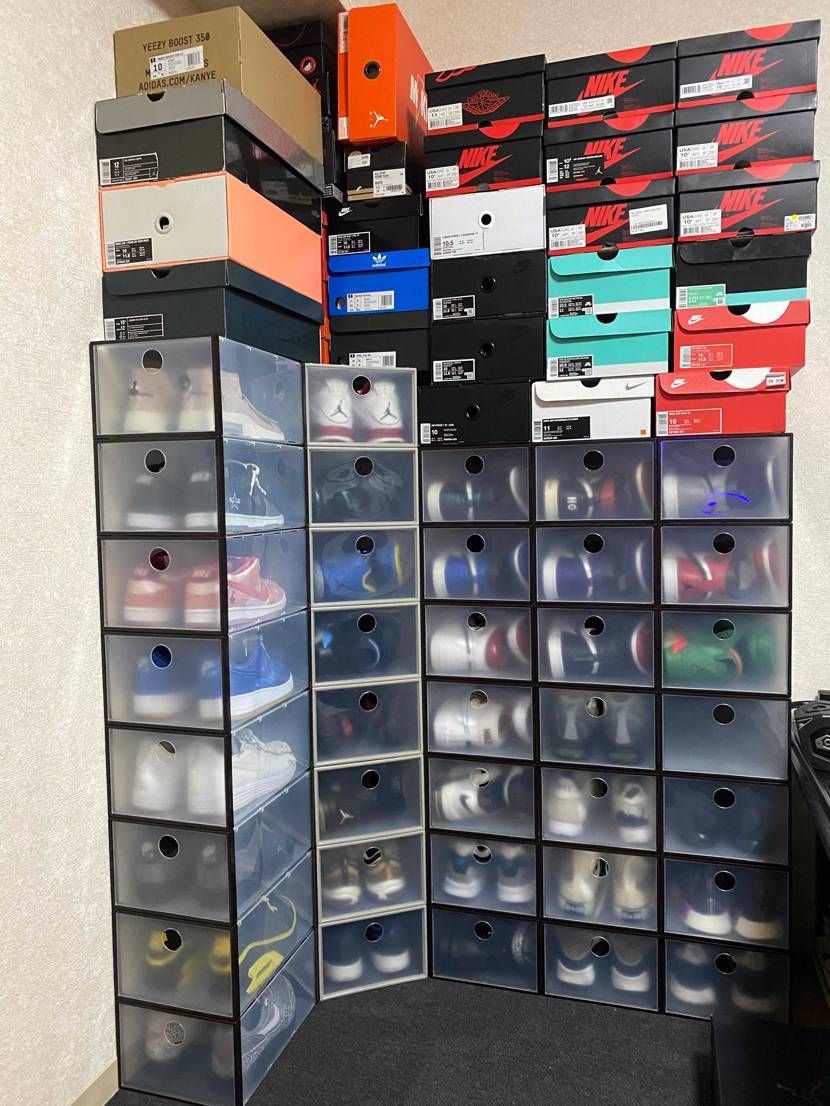 えげつないコレクションやご自宅の写真が飛び交う中100均のBOXで諍います☺️
