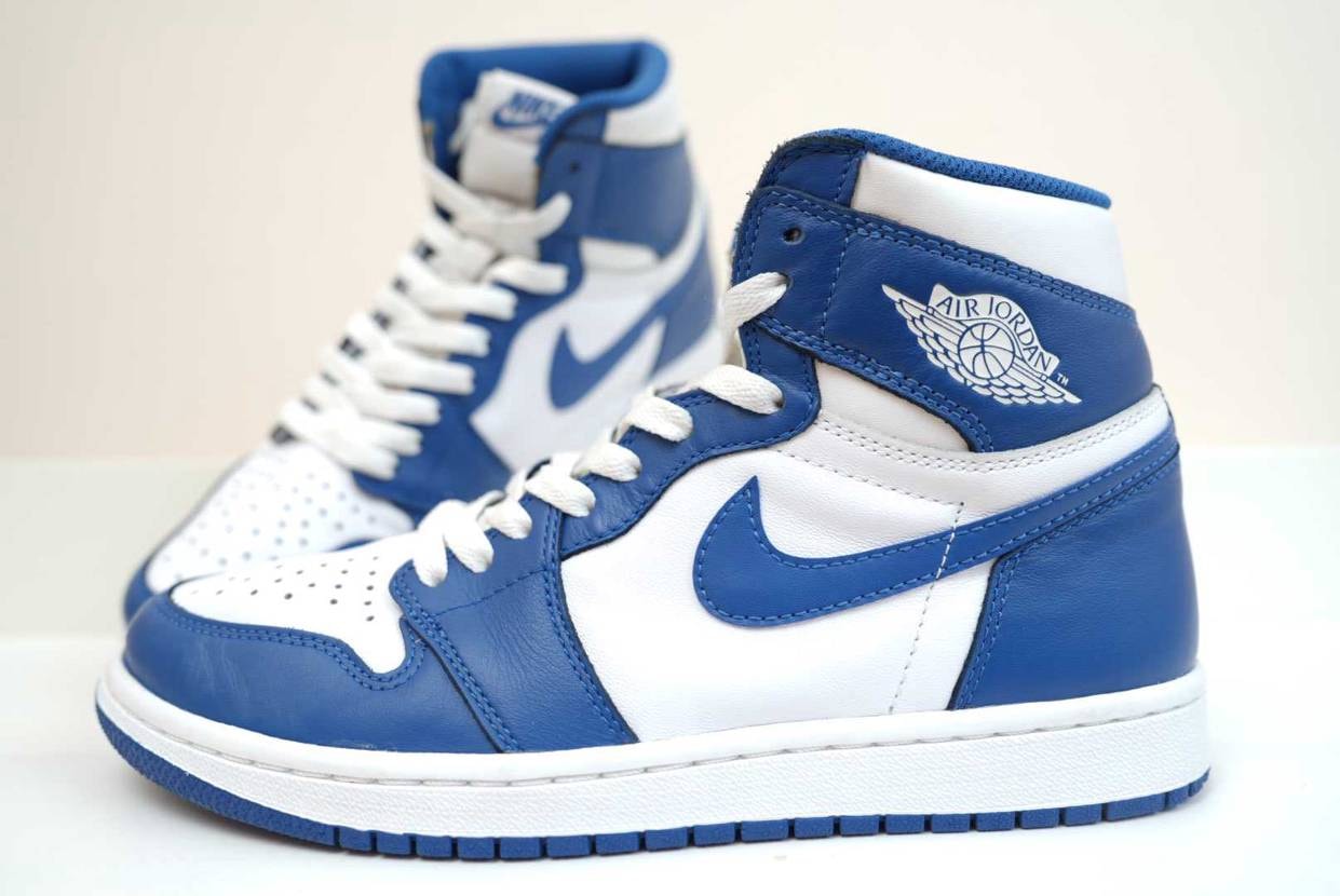 25.5cm
14800円
箱無し
お探しの方いかがでしょうか？
お値段