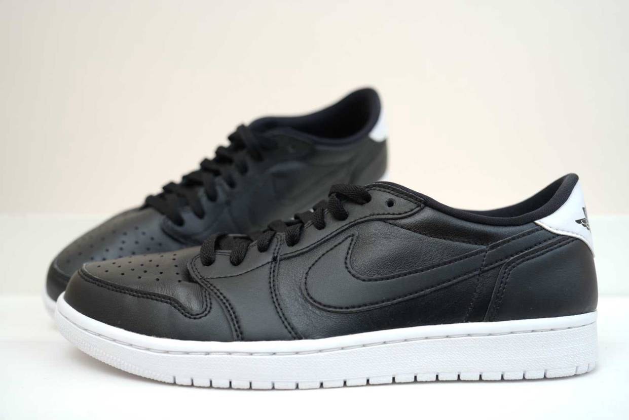 27.5cm
15,000円
使用感少なめでキレイな状態になります
お探し