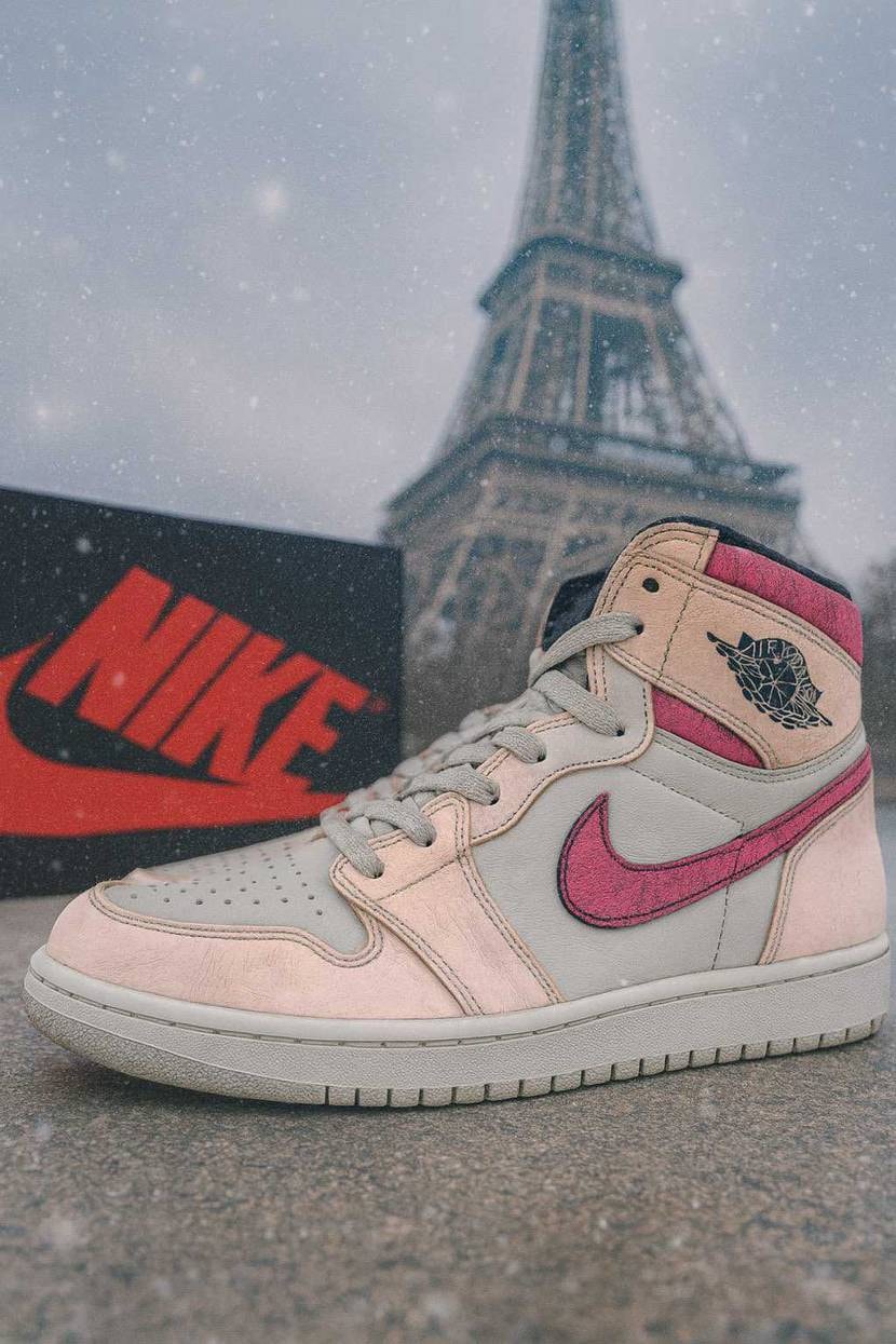 29cm
9800円
カラーリングが落ち着きがちな
冬のコーディネートの外