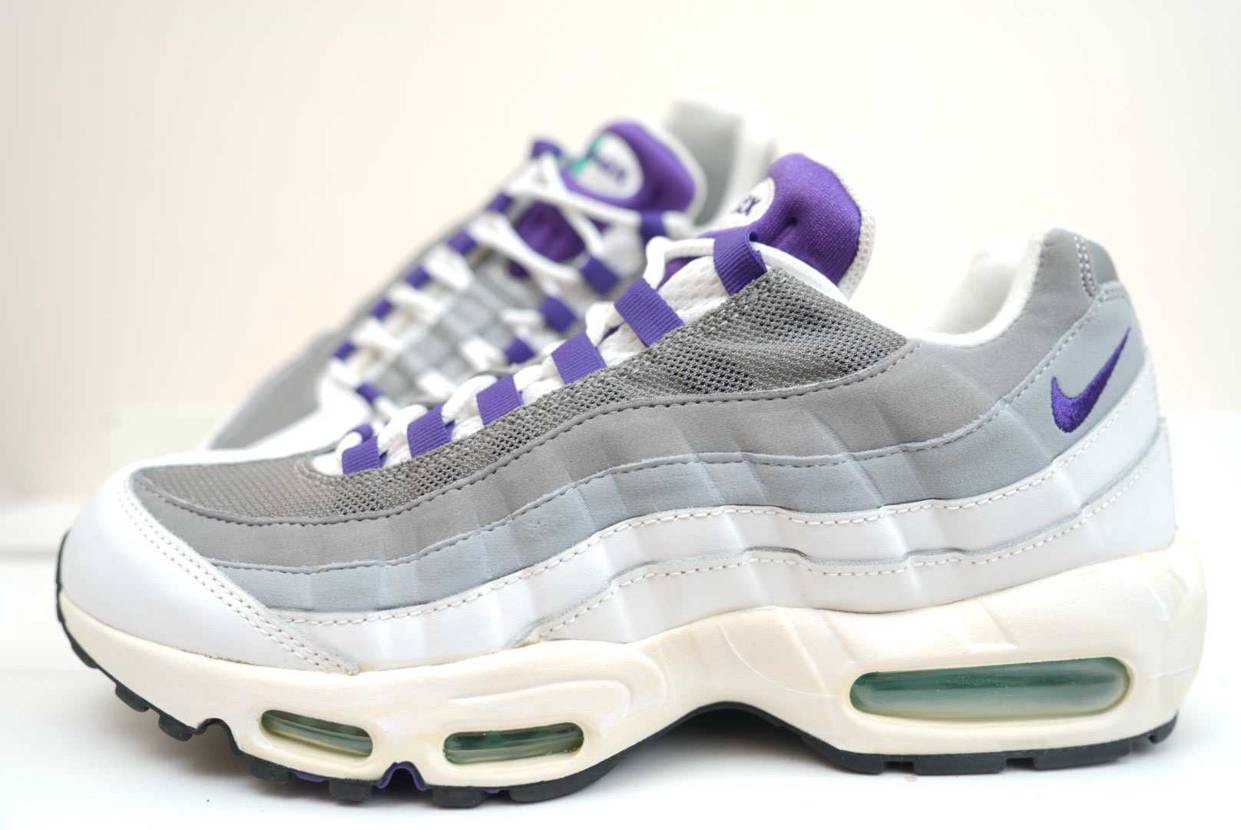 wmns 28.5cm
9,999円
お探しの方いかがでしょうか？
お値段