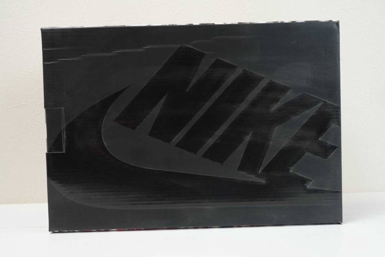 27cm
59800円

未使用品ですが
ボックス凹