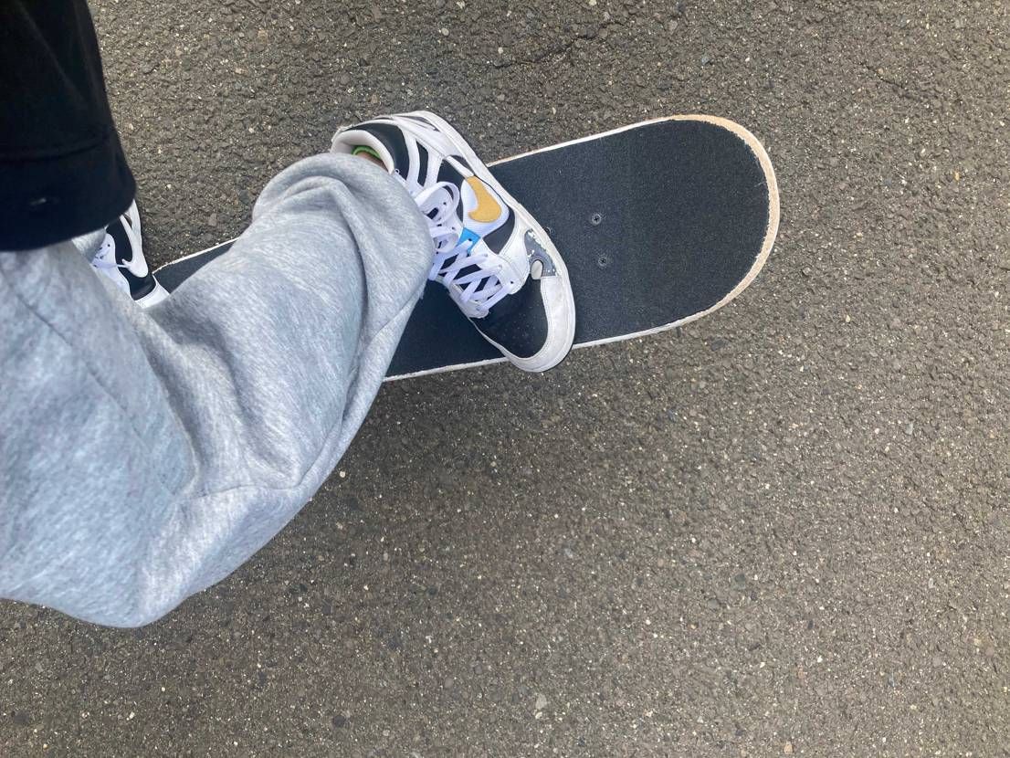 俺のダンクスケボーに向いてないから普通にお出かけ用に履いてるんだけどこの靴似合う