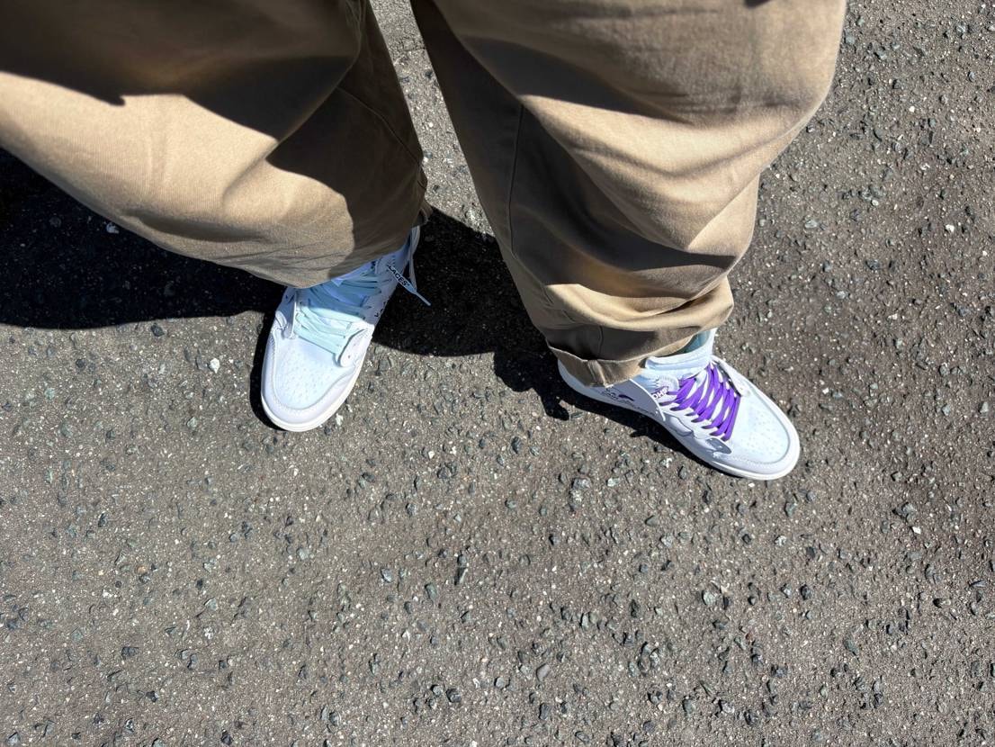 先日履きからシューレース交換
ミント×ミントからミント×パープルに

オレ