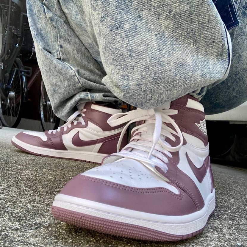 お疲れ様です🍻
今日もAJ1モーブ👟💜
これといった変化も無く、相