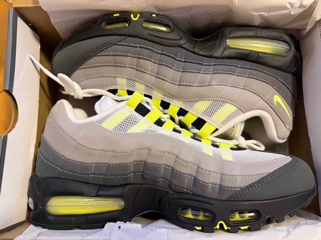 svd購入分届きました！写真では、もっとイエローが緑っぽいかと思ってましたが、昔