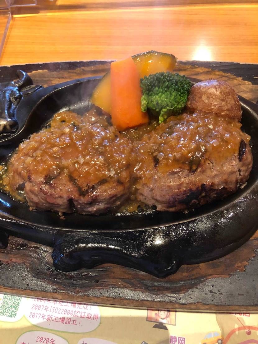 久しぶりにGOT'EMしたんで　ランチはさわやかでハンバーグ