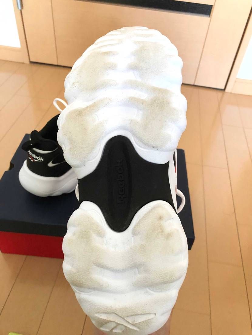 久しぶりに購入したスニーカー紹介
reebok  dmx1