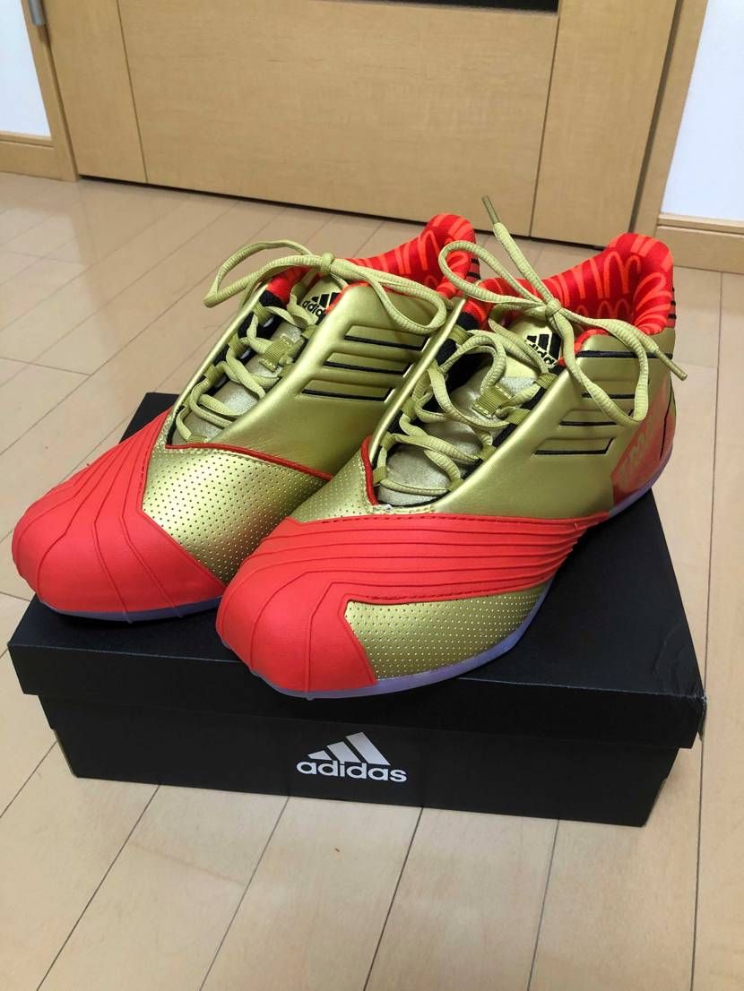 流行りのスニーカーそっちのけで、こちらが届きました
adidas T-mac1