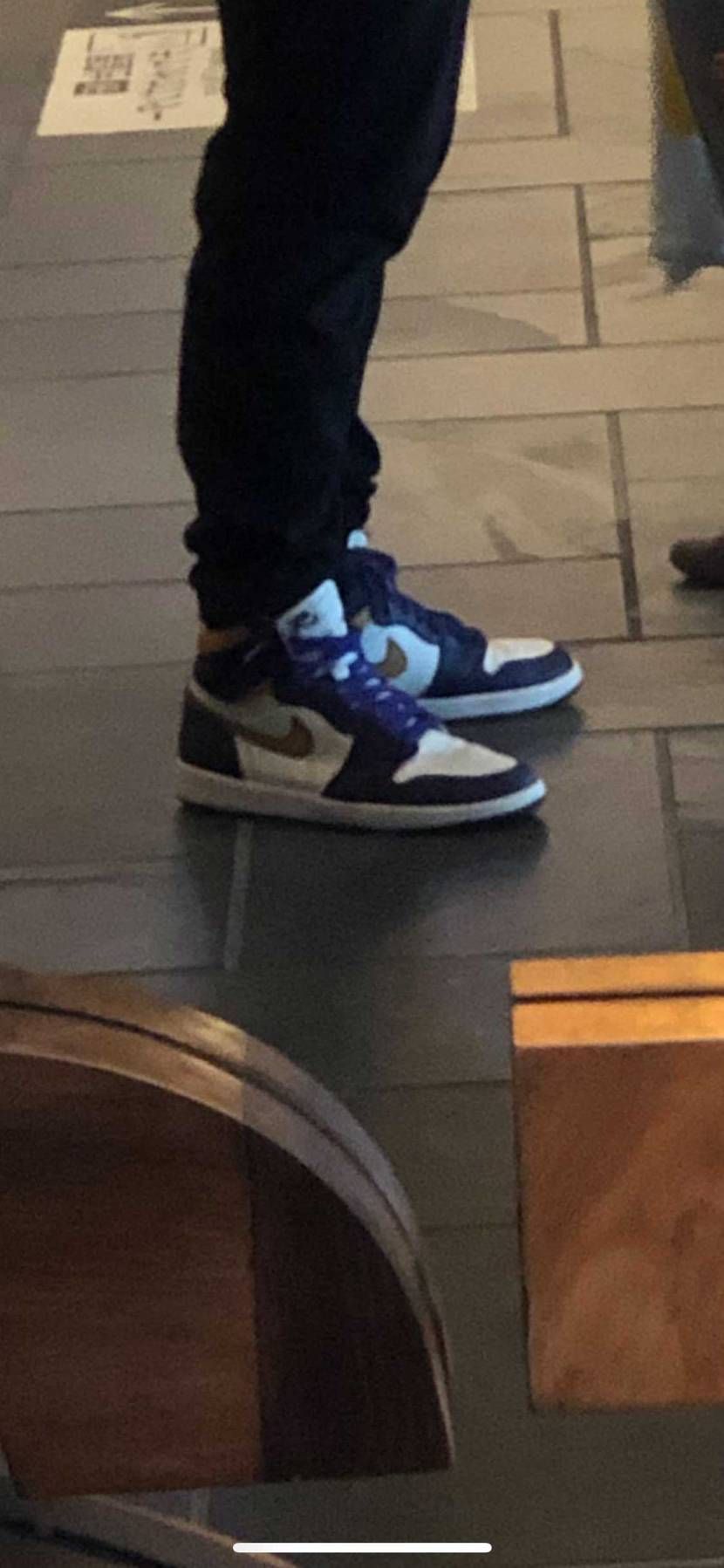 販売されて1年以上経ったしそろそろ色落としてもいいかなー！