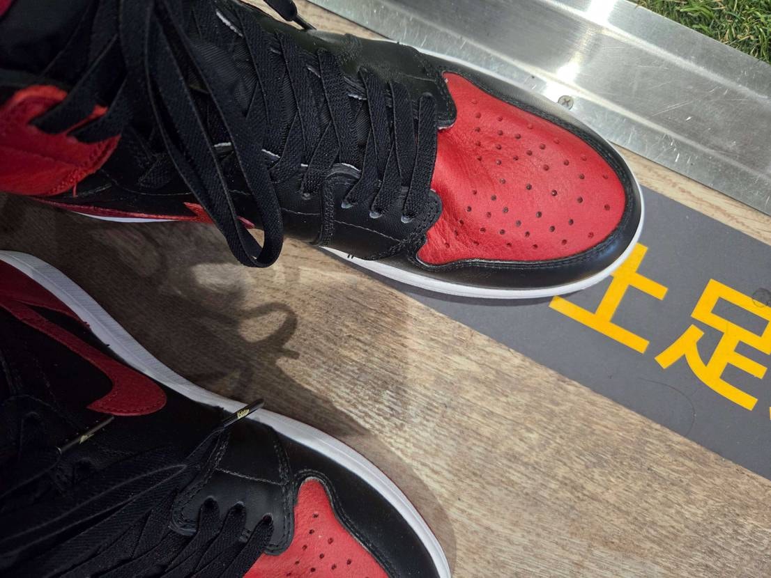 AJ1 2013だったかな？85でたので鑑賞用をジム履きでお