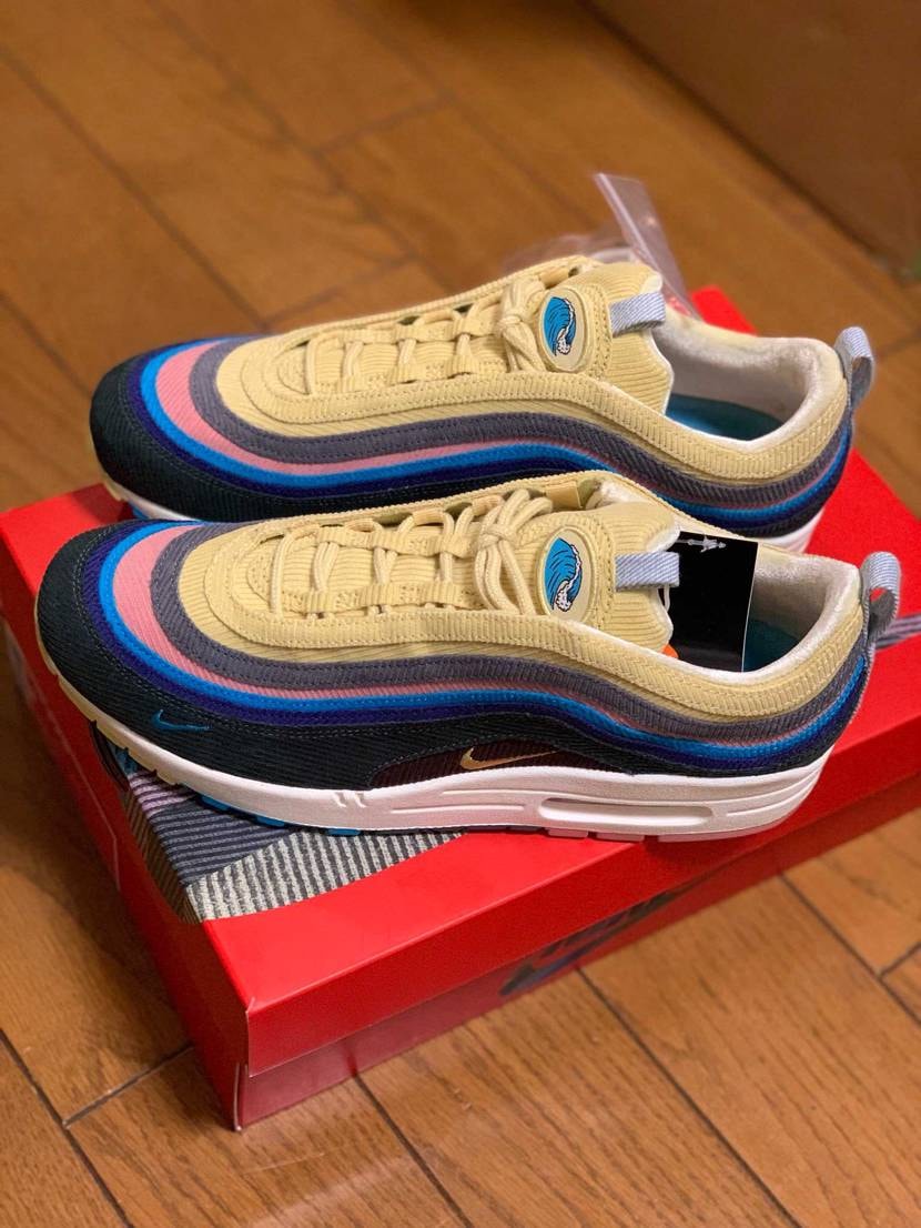 ついに念願のairmax 1/97😭😭😭
やっとゲットできた、、。やばすぎる！