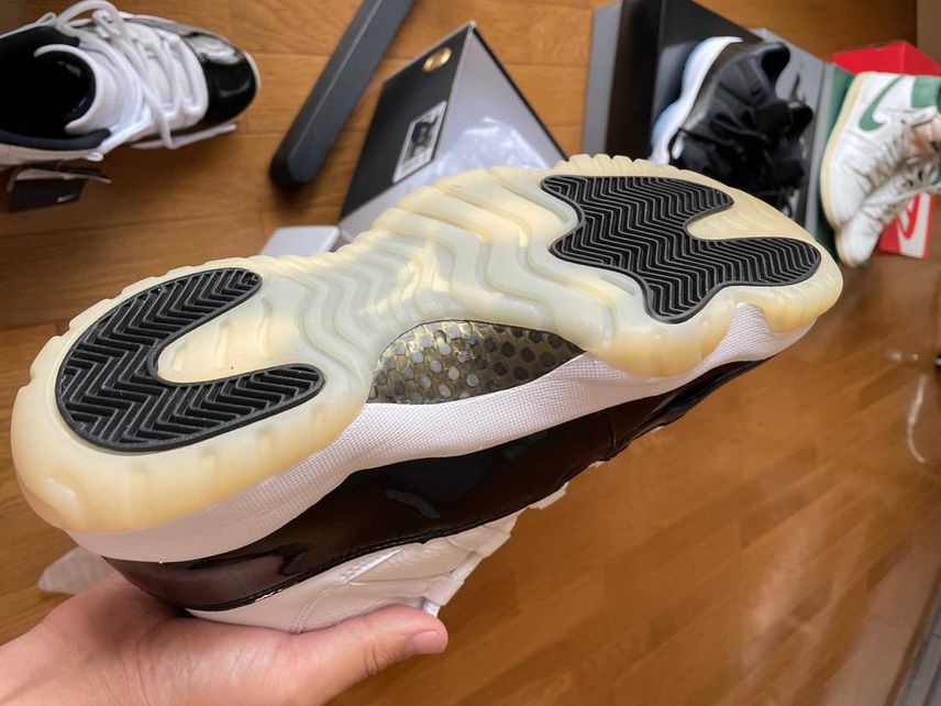 Jordan 11 atmos で奇跡的に残っていたのが届きました😭めちゃくち