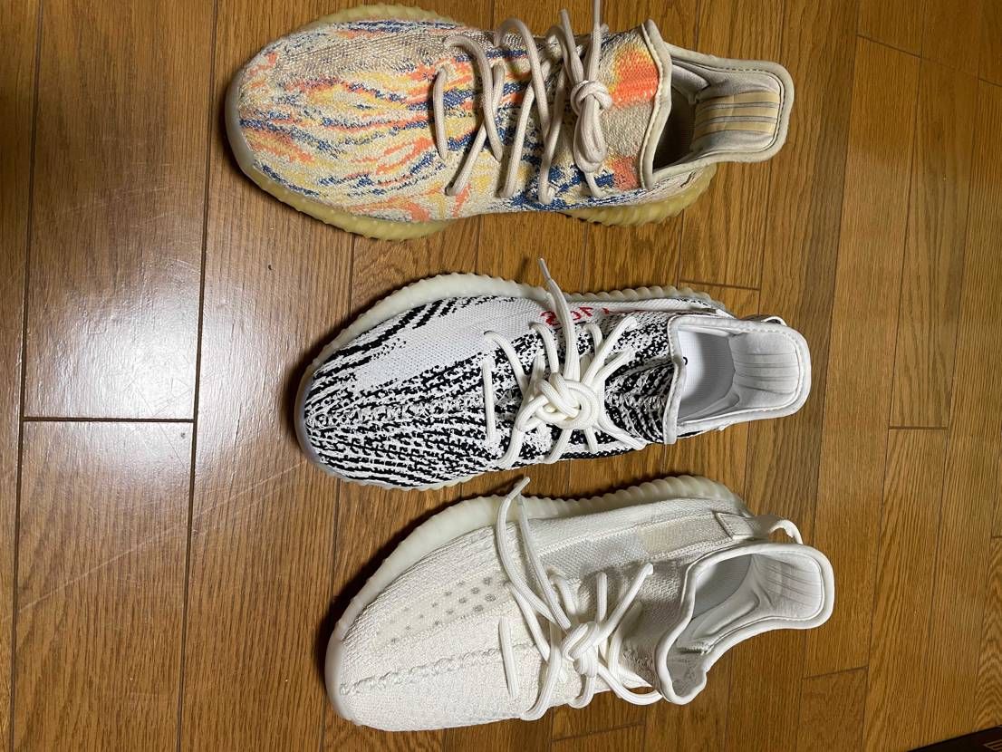 #yeezy 350のサイズ感について
口コミの情報みていたりすると、ハーフア