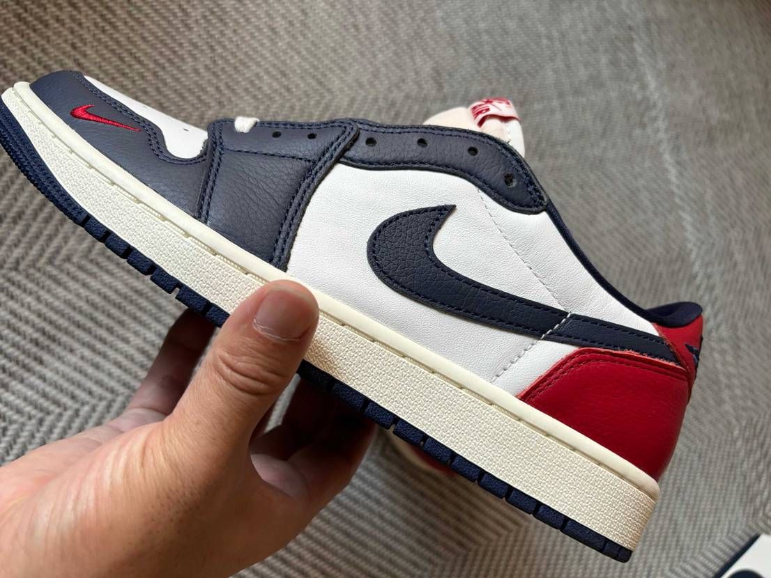Jordan1 Howard university 届きましたー！

めちゃ