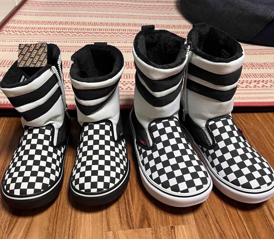 SLIP-ON SNOW BOOT VANSGUARD

VANSのブーツ
