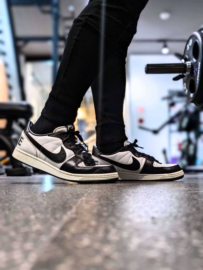 トレーニング。
Nike Terminator Low PRM Phantom