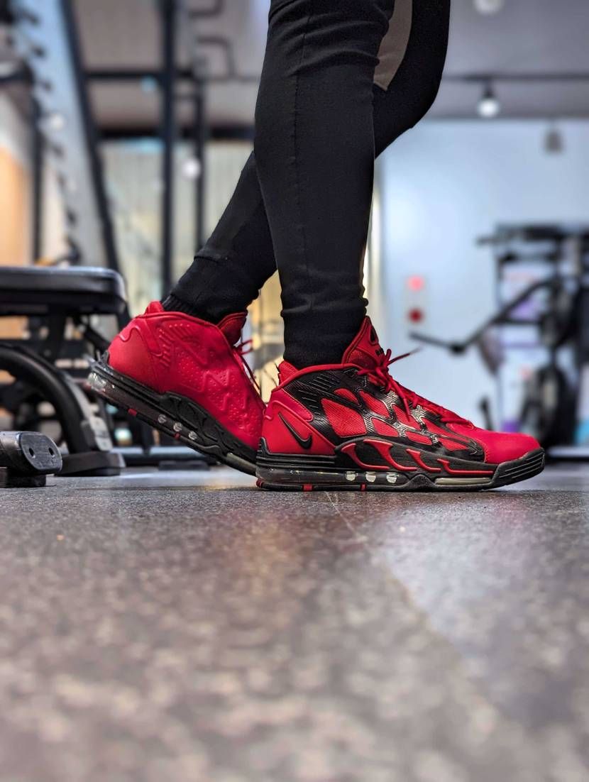 トレーニング。
NIKE AIR MAX PILLAR GYM RED