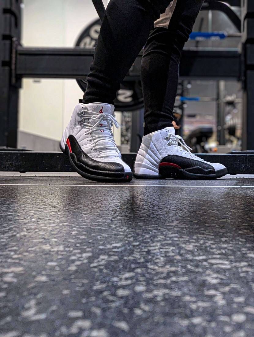 トレーニング。
Nike Air Jordan 12 Retro Taxi F