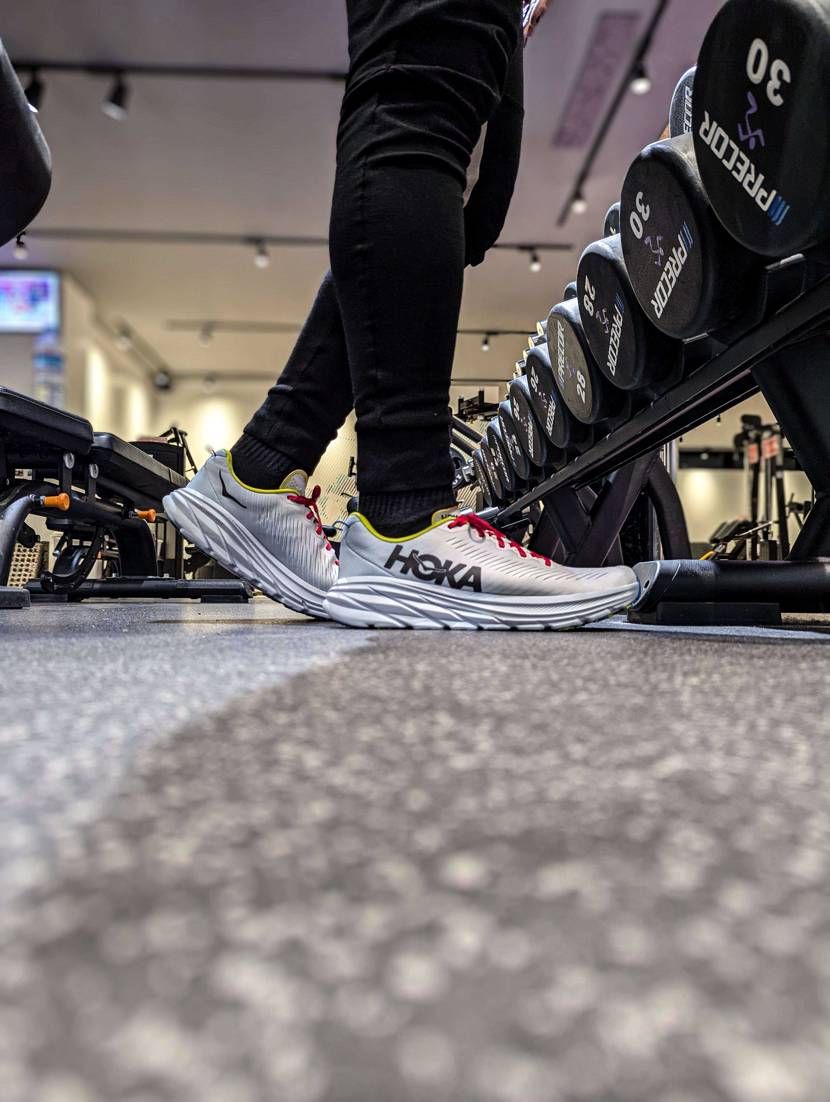 トレーニング。
HOKA RINCON 3 BLANC DE BLANC IL