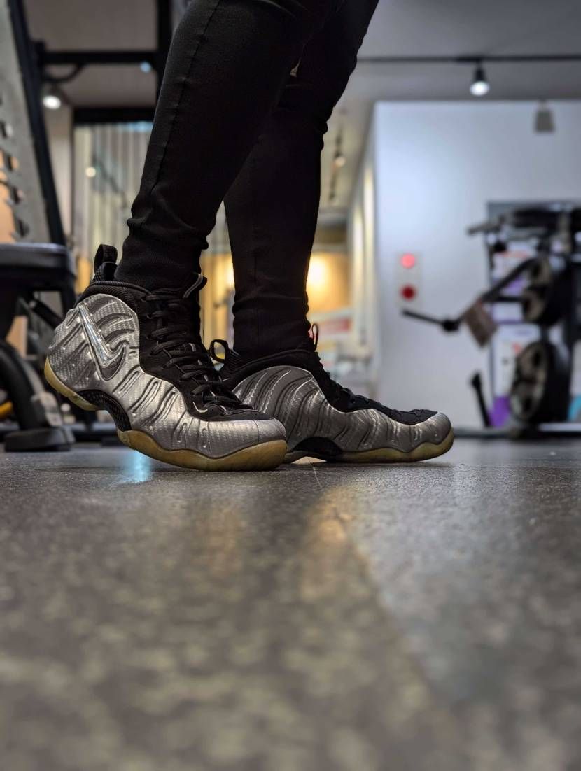 トレーニング。
Nike Air Foamposite Pro Silver 