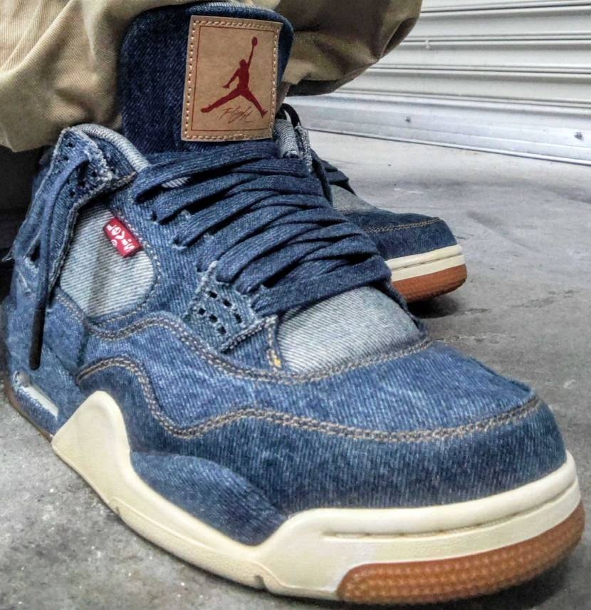ナイキ × リーバイス エアジョーダン4 