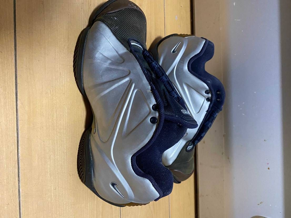 シュプリームがコートポジットをリリースしましたが
オリジナルをテニスで履いてい