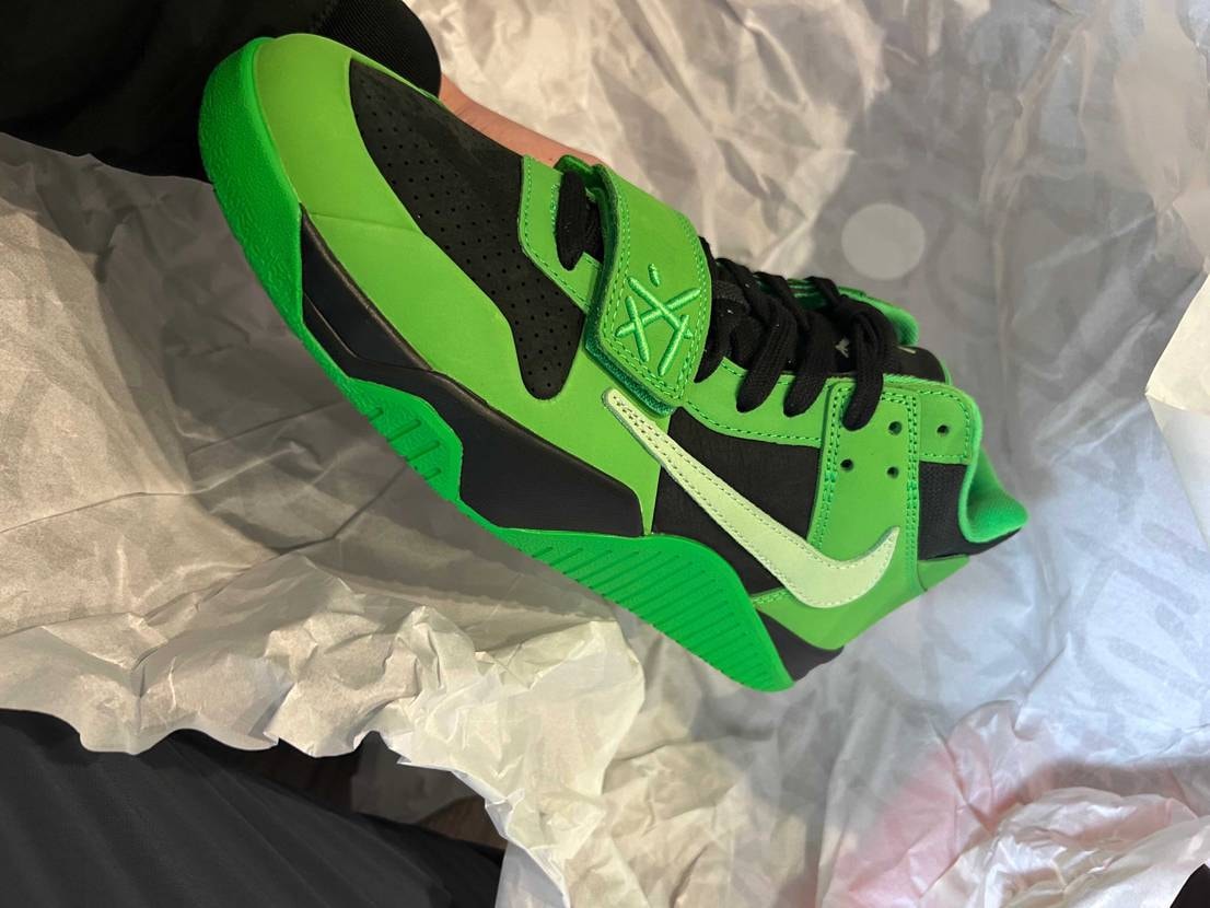 少し蛍光色強めかな。
僕は好きですよ！