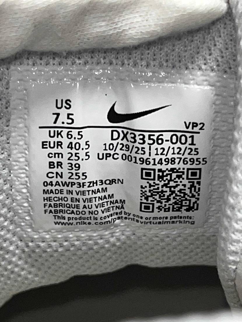 こちらの投稿欄でお見かけしたのをきっかけに急いでZOZOのA