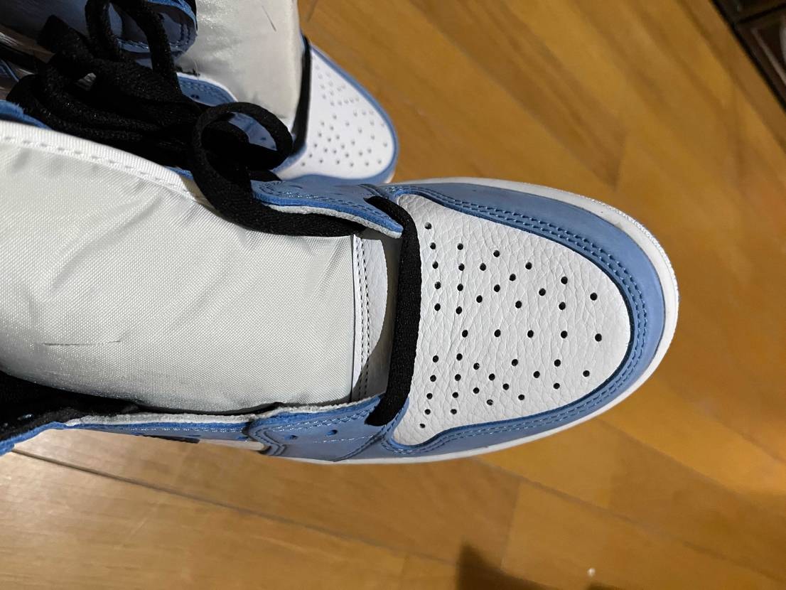 新品購入したユニバーシティブルーですが、
みなさんこれなら