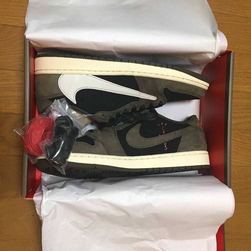 AJ1 Low Travis🔥🔥👟