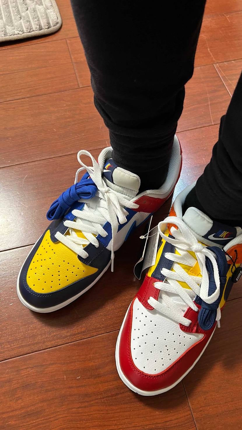 ついに下ろした！👟✨
左右非対称のマルチカラーがたまらん。
