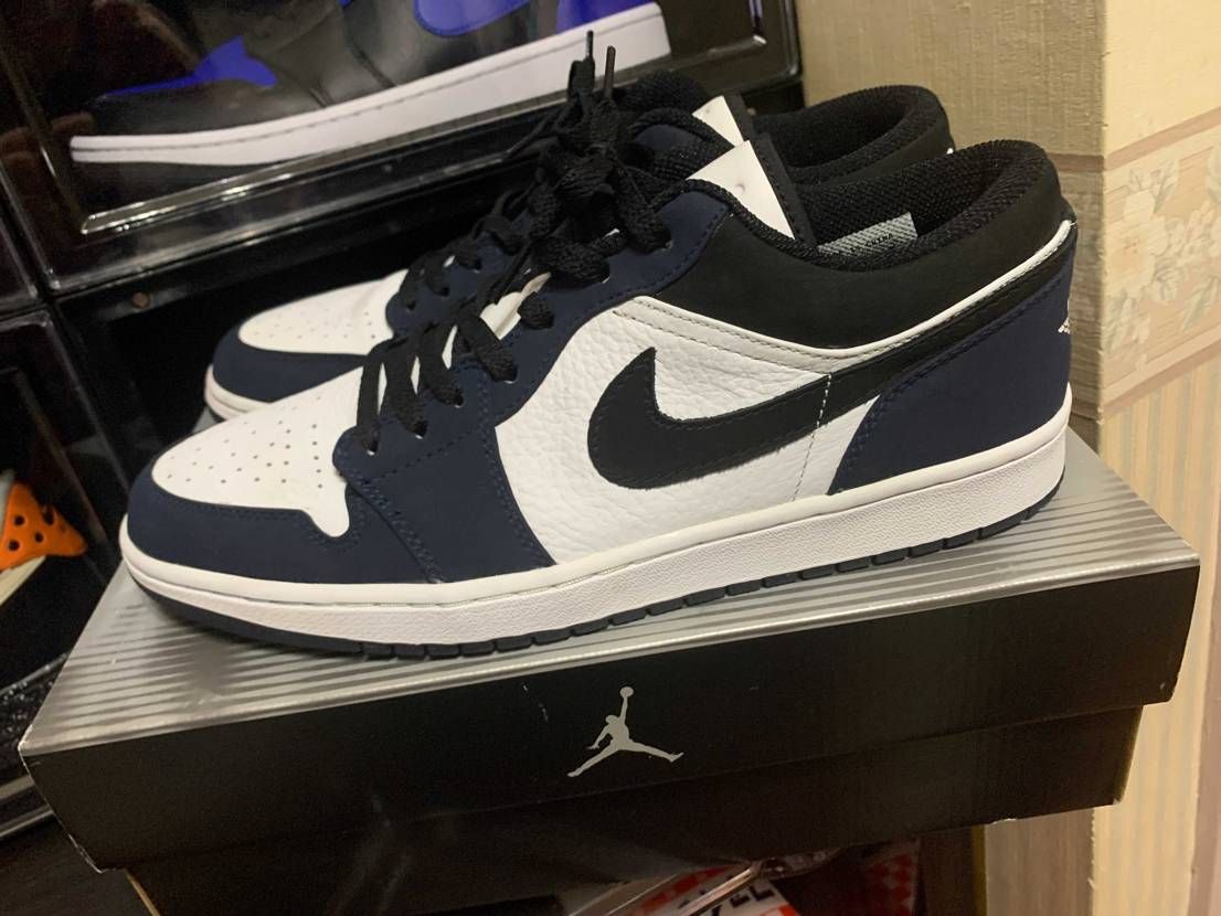 珍しいジョーダンが安く売ってたので購入、濃いめのネイビーかなり良い