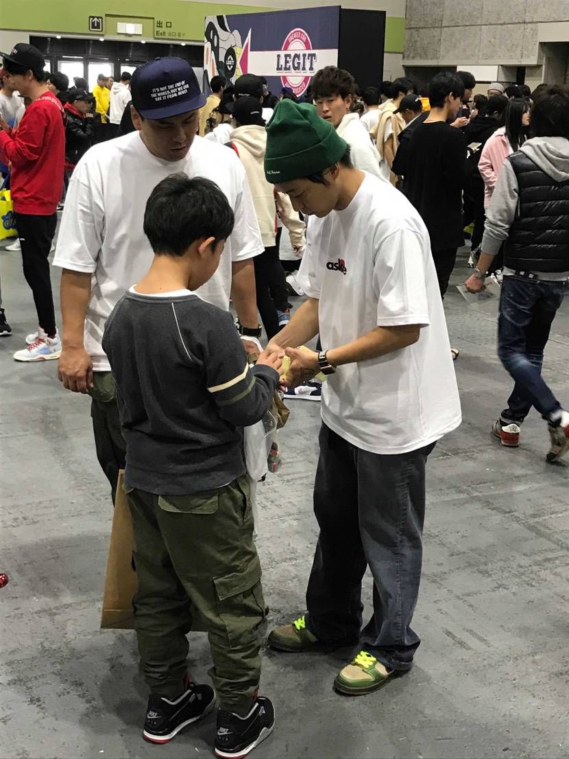 2人ともいいにいちゃんやったわぁ。
スニーカーコン。