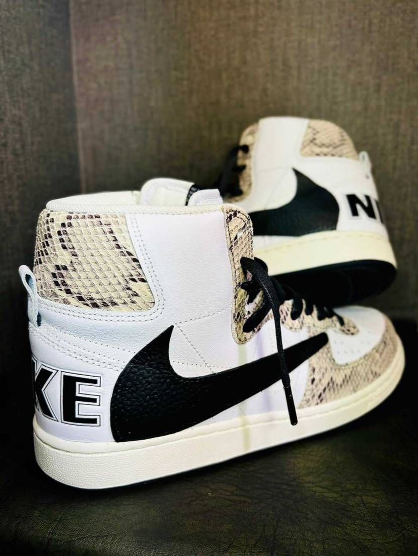 Reverse swooshカスタム