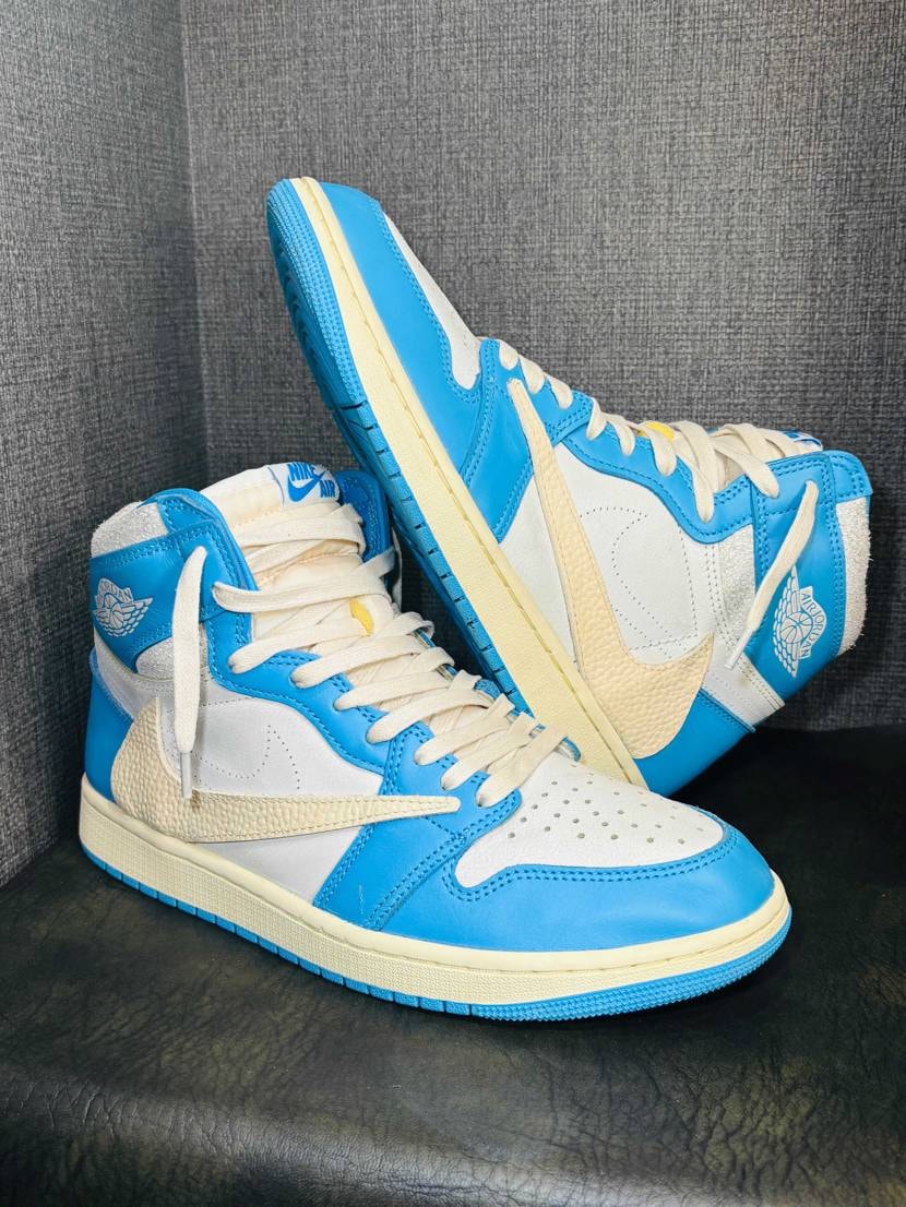 Nike Air Jordan 1 Retro High OG "UNC Rei