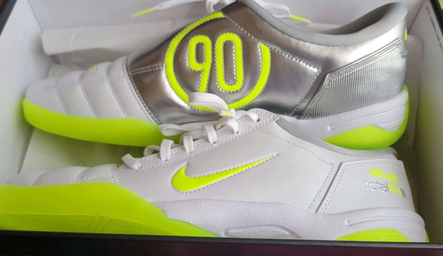 初Total 90
履き口狭く少し細めと見たのでハーフアップで購入で丁度良い感