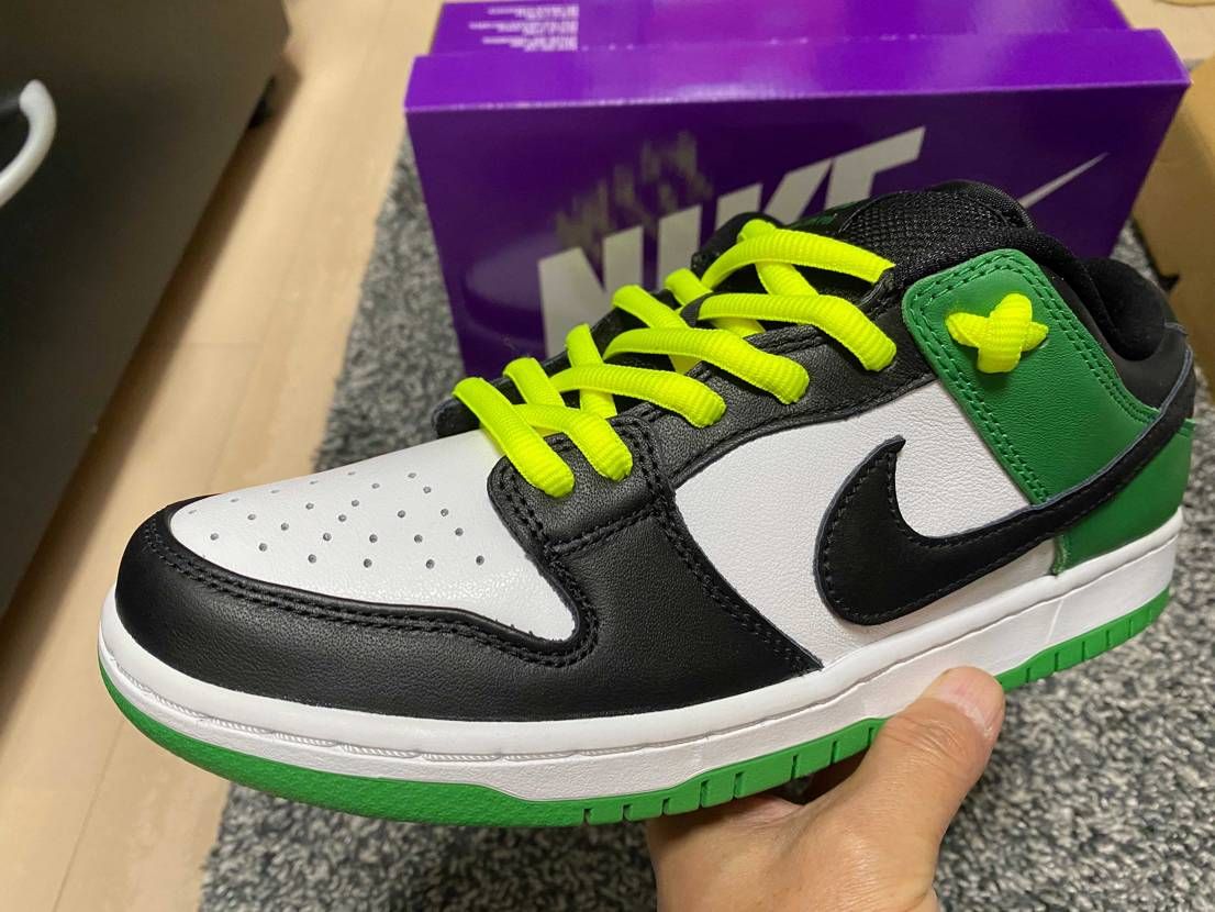 本日初おろし♪
散々迷ってネオンイエロー😄