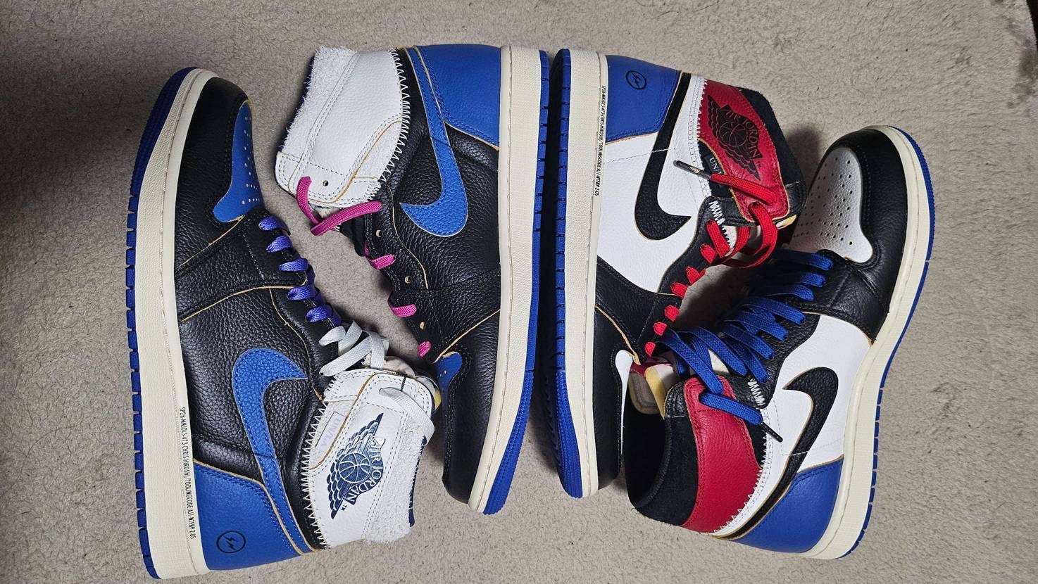 シューレース悩み中🤔
バーシティレッドはたまたま青と赤のシューレースあったから